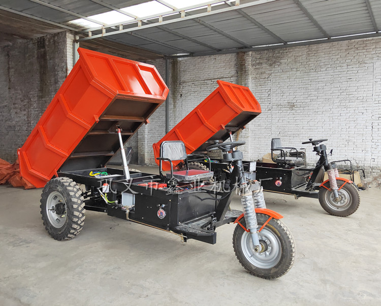 礦用電動翻斗車出口持續(xù)進行中